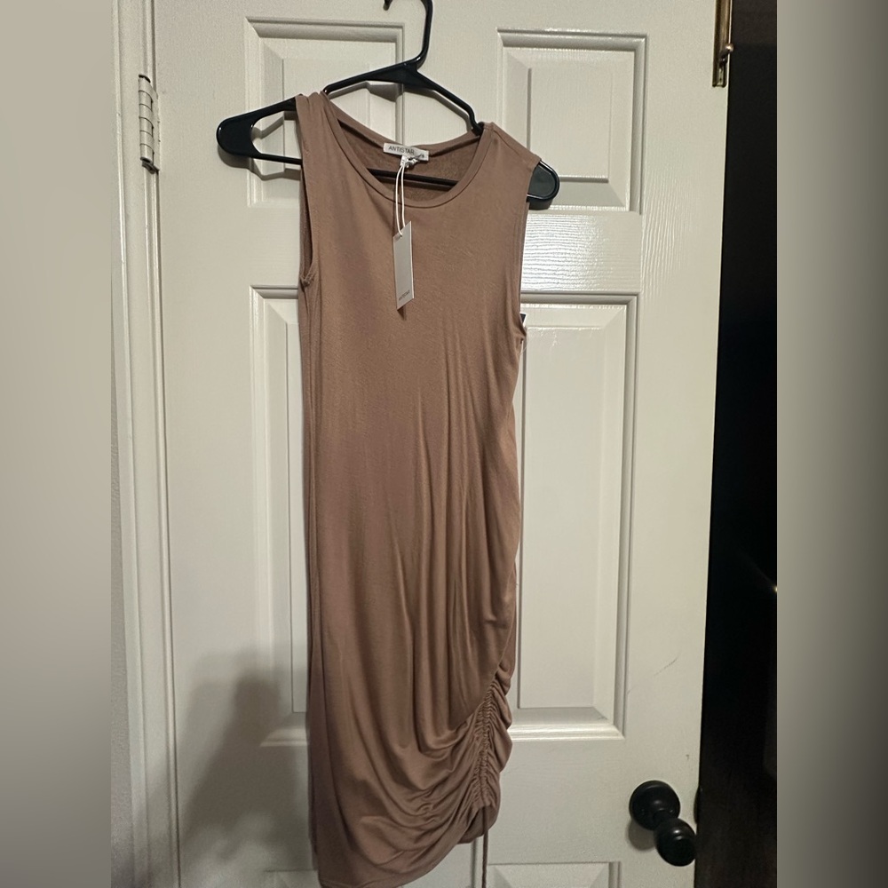 Women’s dress